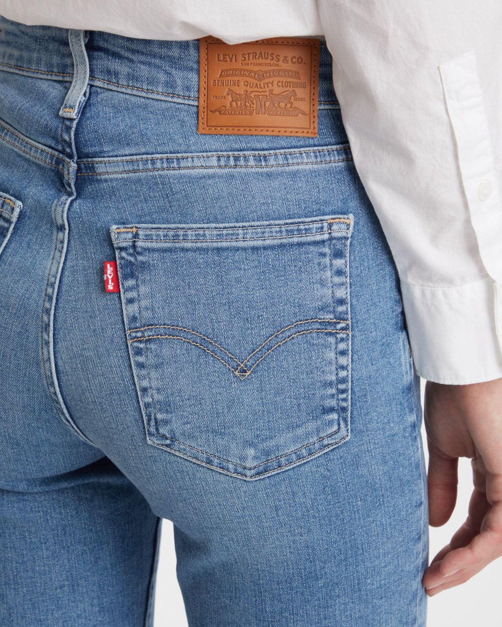 Levi's® Womens 725 High Rise Bootcut Jeans Blue Wave Light