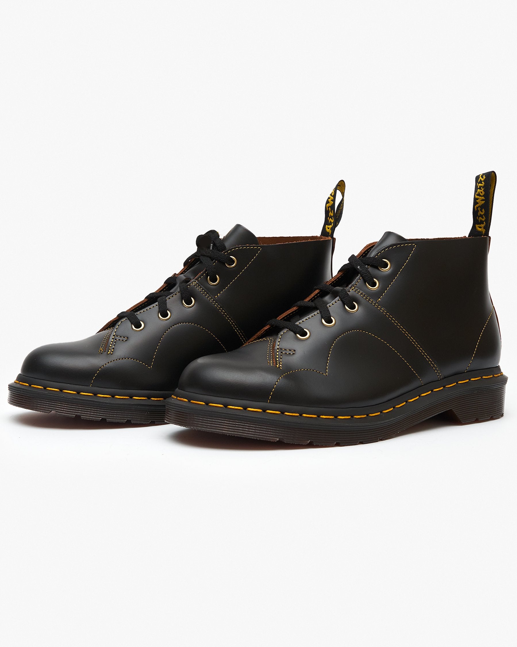 Dr. Martens Church Monkey Boot – Anfibi Unisex, Suola Alta E Cuciture A Vista