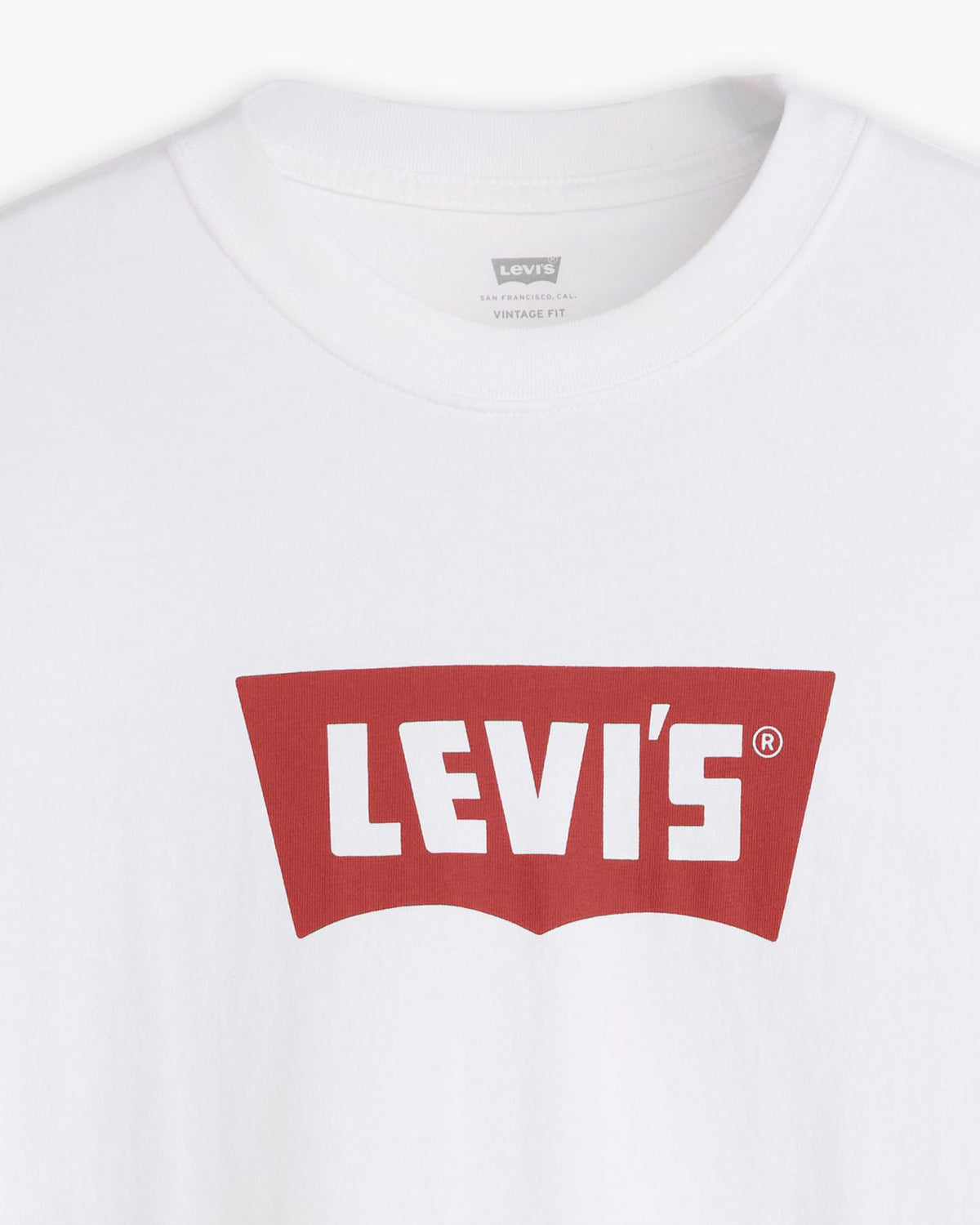 Levi's® Vintage Batwing Graphic Tee - White / Vintage Chili Oil | Levi's® T Shirts | JEANSTORE