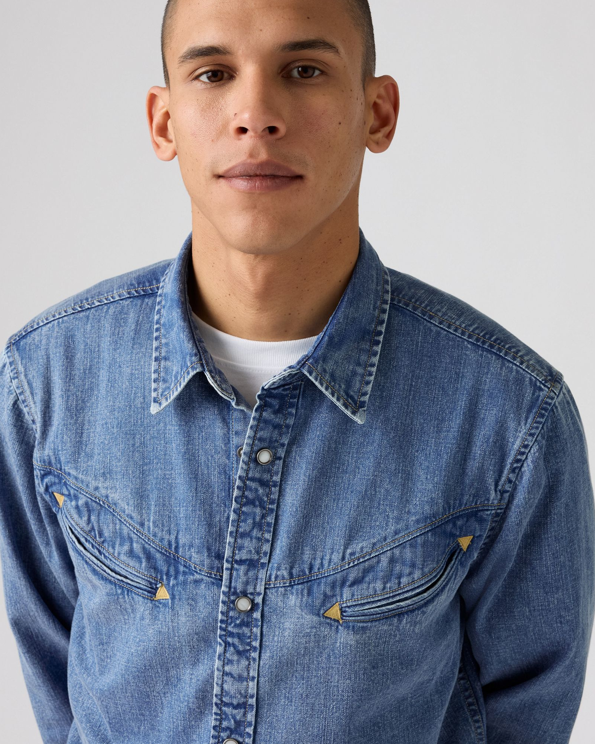 Levi's® Smiley Western Shirt - Just A Smile Medium Indigo | Levi's® Shirts | JEANSTORE