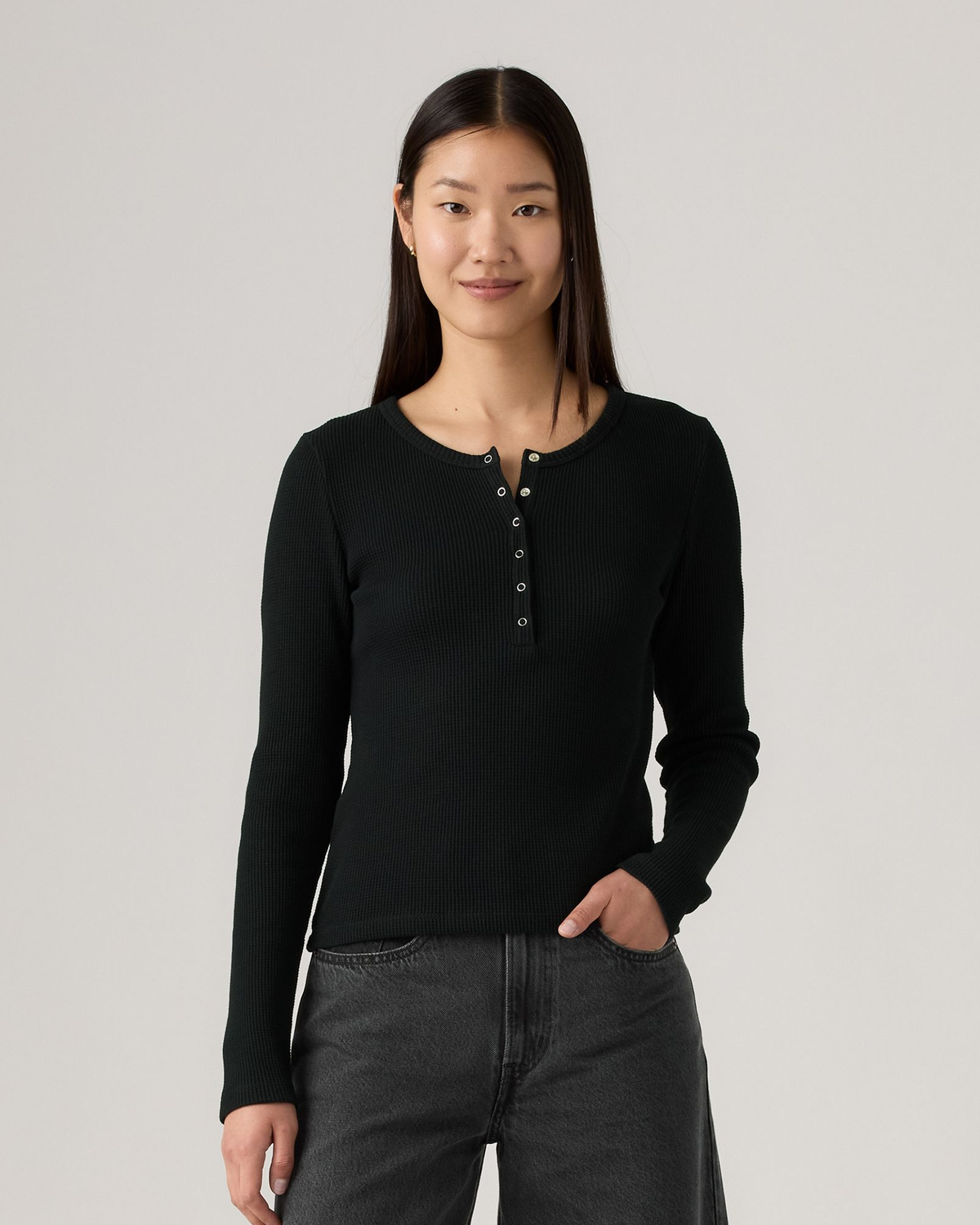 Levi's® Womens Dry Goods Waffle Henley - Anthracite Night | Levi's® T Shirts | JEANSTORE