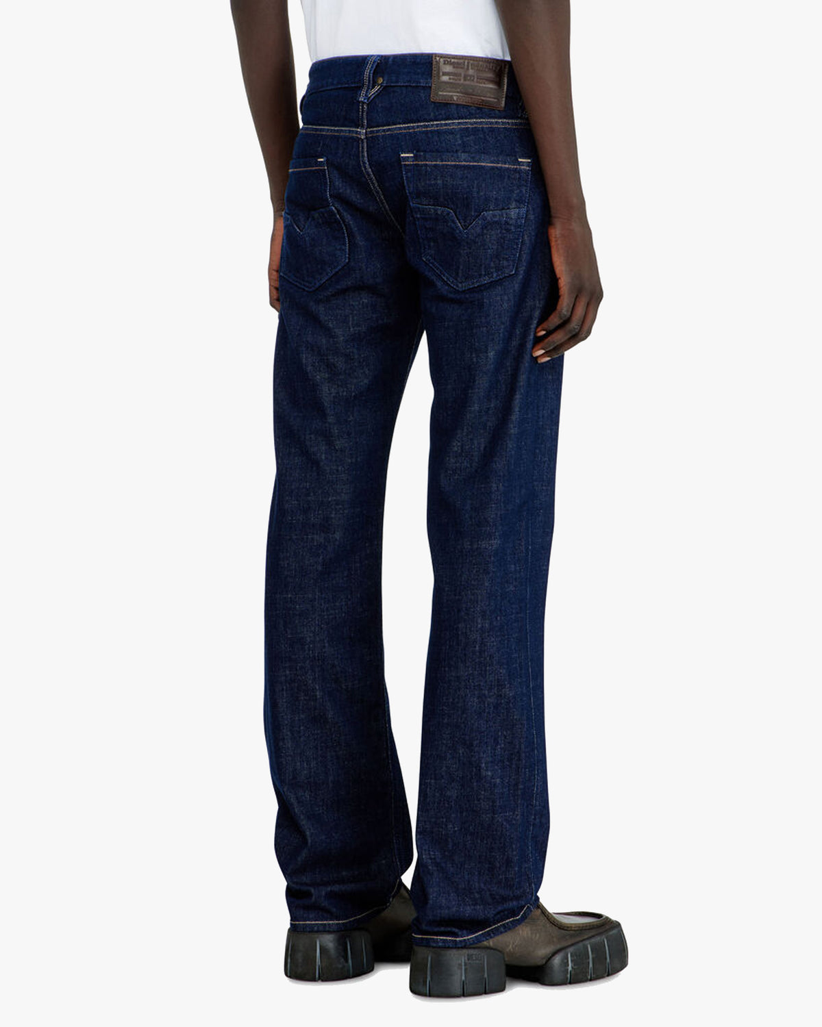 Diesel Made In Italy 1985 Larkee Straight Fit Mens Jeans - 007EQ / Dark Blue | Diesel Jeans | Jeanstore