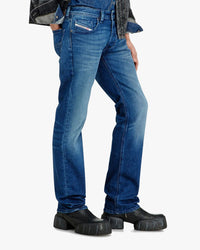 Diesel 1985 Larkee Straight Fit Mens Jeans - 09L51 / Dark Blue