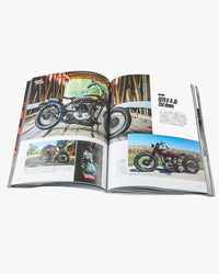 Clutch Magazine Vol. 90 - 2023.4 | World Club Lightning Lifestyle | JEANSTORE