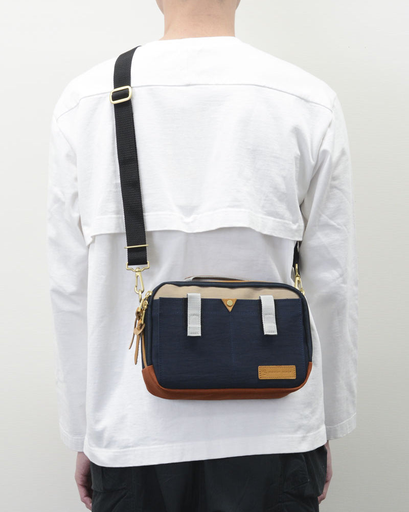 Master-Piece Link Shoulder Bag - Navy / Black | Master-Piece Bags | JEANSTORE