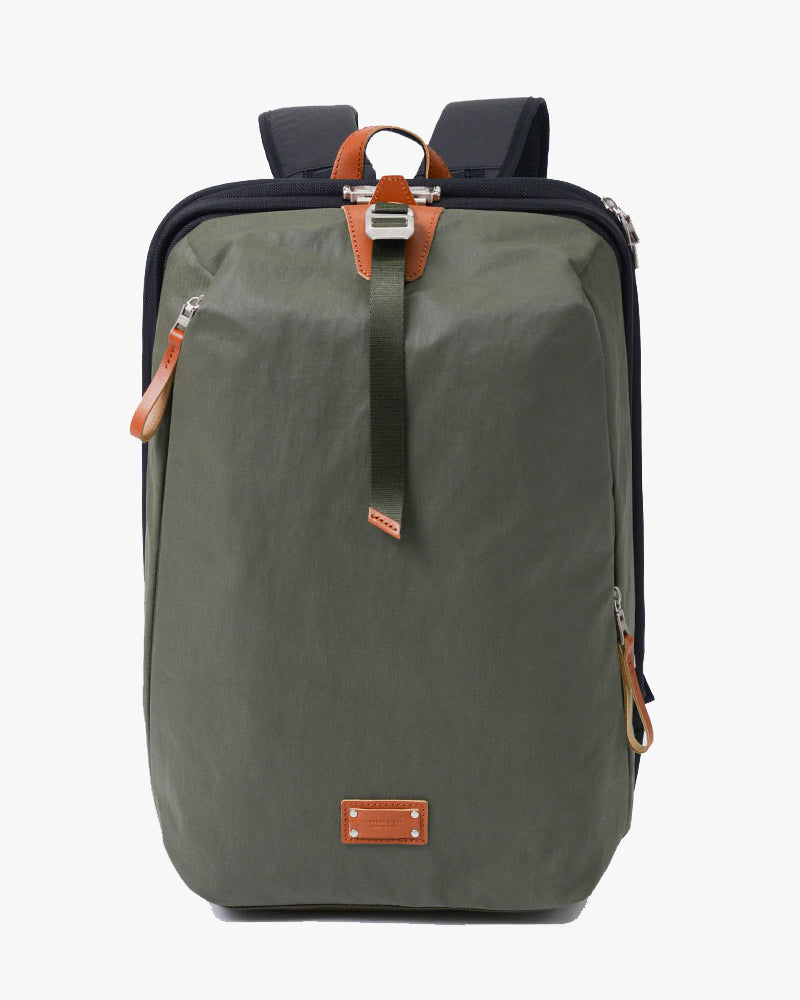 Master-Piece Bump Backpack L - Khaki | Master-Piece Bags | JEANSTORE