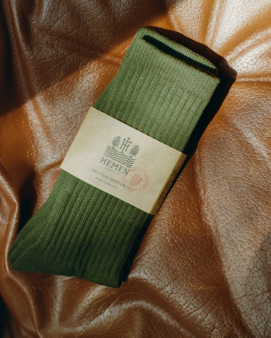 Hemen Biarritz HMN04 Organic Cotton Rib Sport Socks - Dark Forest Green | Hemen Biarritz Socks | JEANSTORE