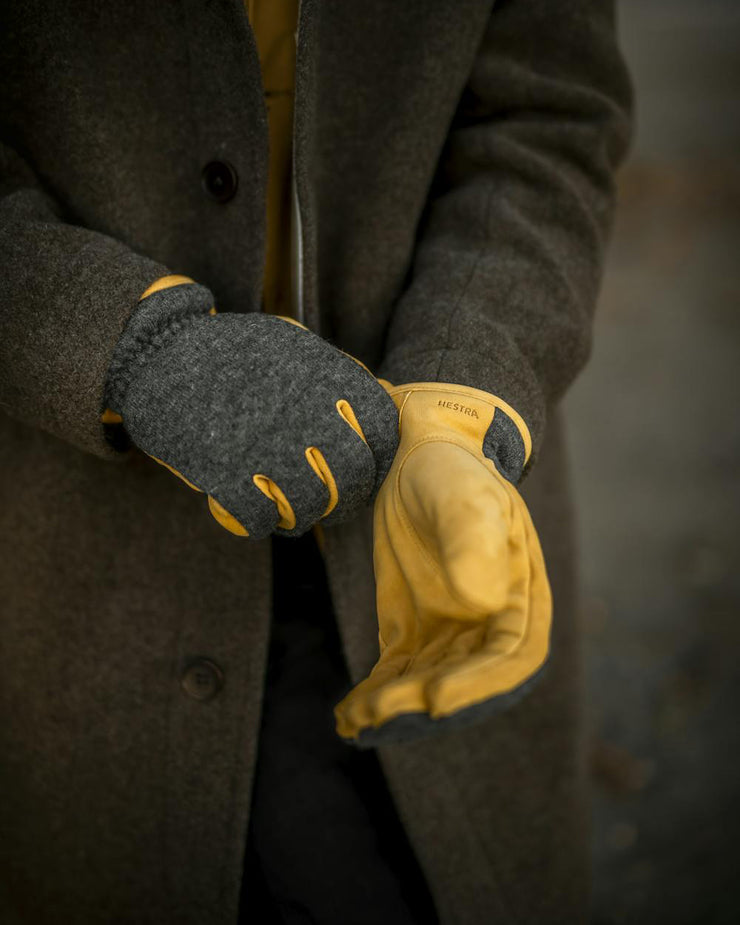 Hestra Noah Goatskin Nubuck & Wool Gloves - Charcoal / Tan | Hestra Gloves | JEANSTORE