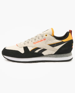 Reebok Classic Leather - Alabaster / Black / Fierce Gold