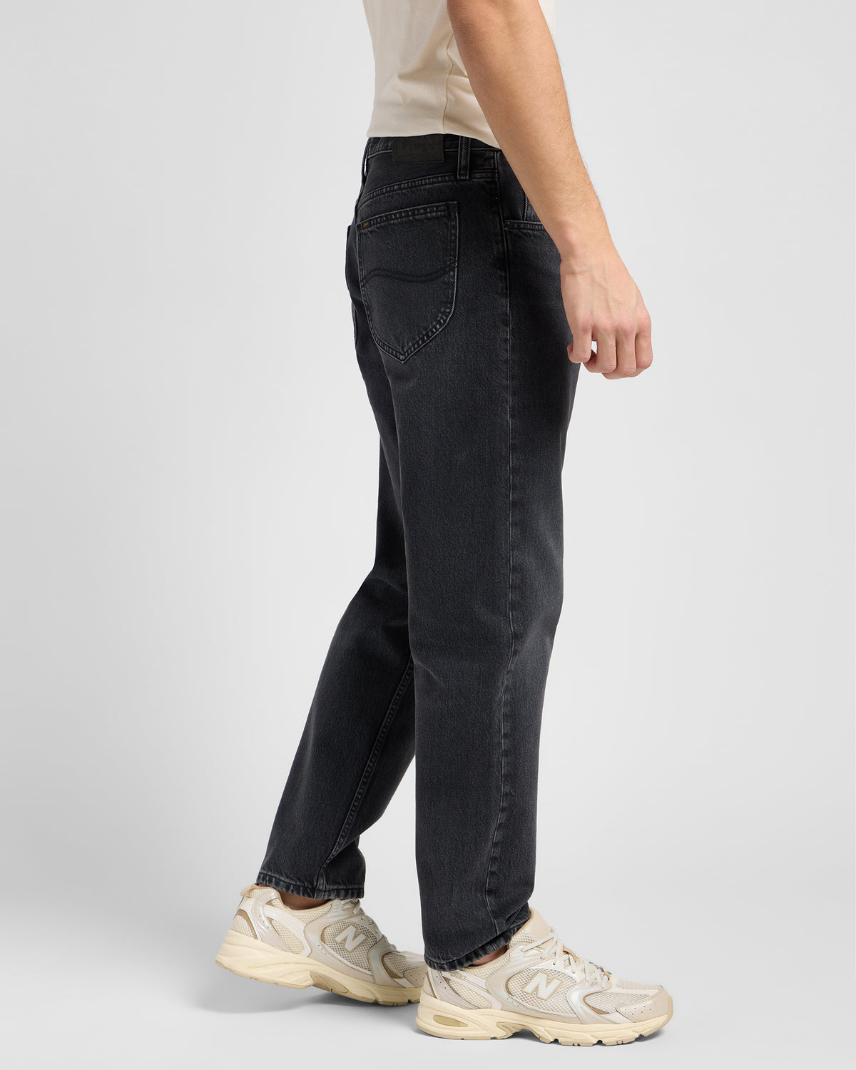 Lee Oscar Relaxed Tapered Mens Jeans - Black Star | Lee Jeans | JEANSTORE