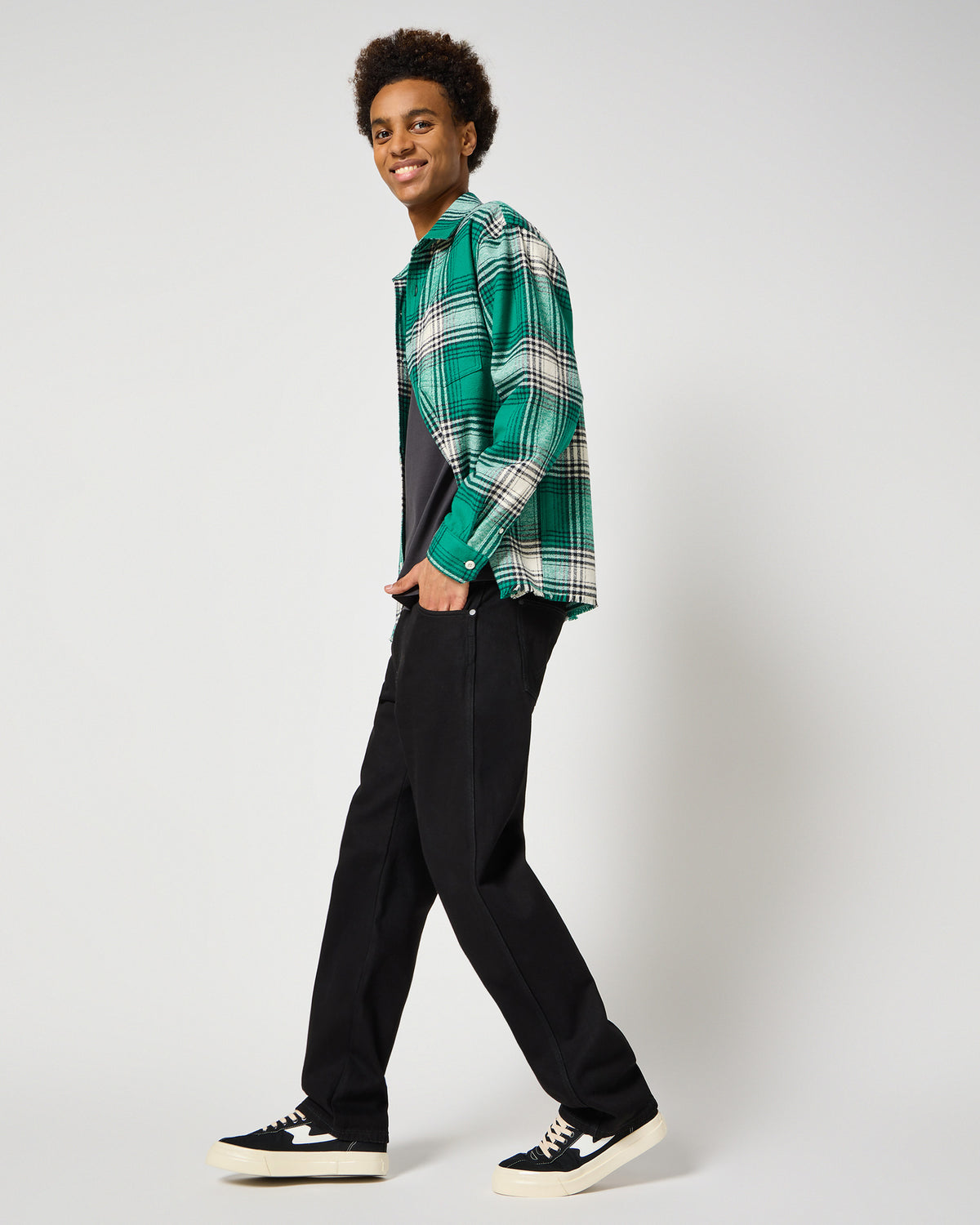 Wrangler Frontier Relaxed Straight Mens Jeans - Jet Wash | Wrangler Jeans | JEANSTORE