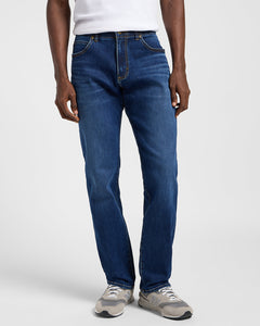 Lee Straight Fit Extreme Motion Mens Jeans - Midmoor