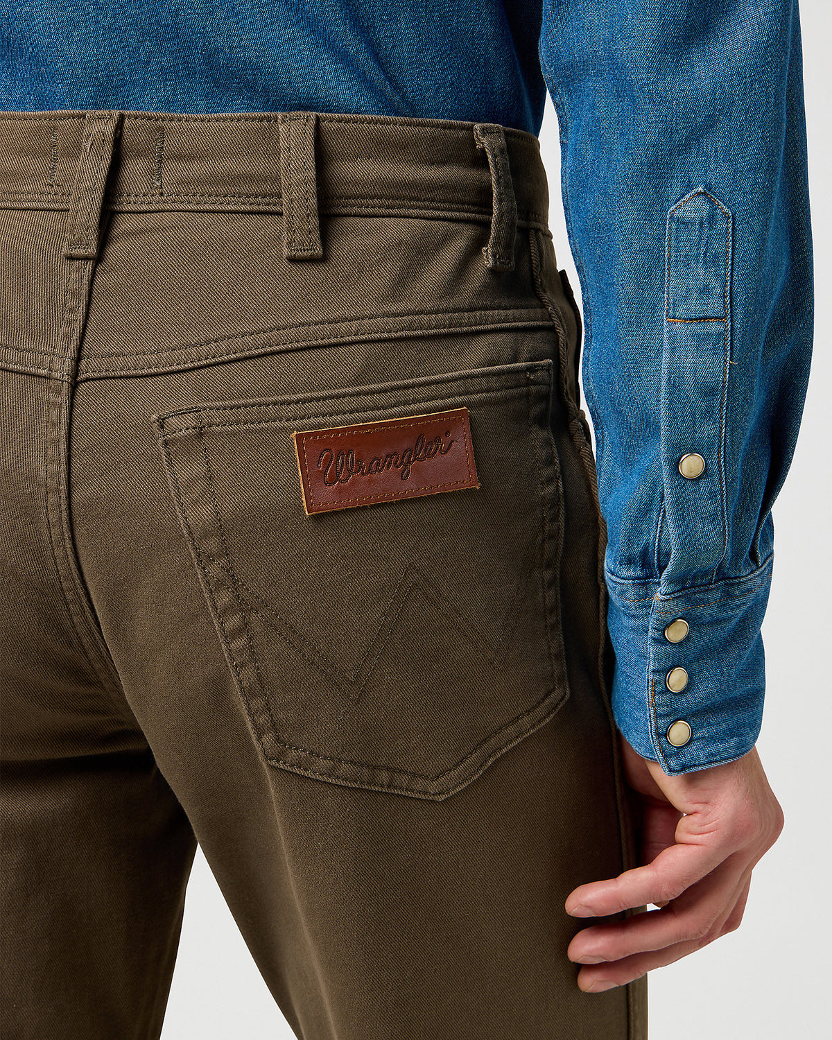 Wrangler Texas Stretch Authentic Straight Cotton Twill Trousers - Tarmac | Wrangler Chinos & Non-Denim Pants | JEANSTORE