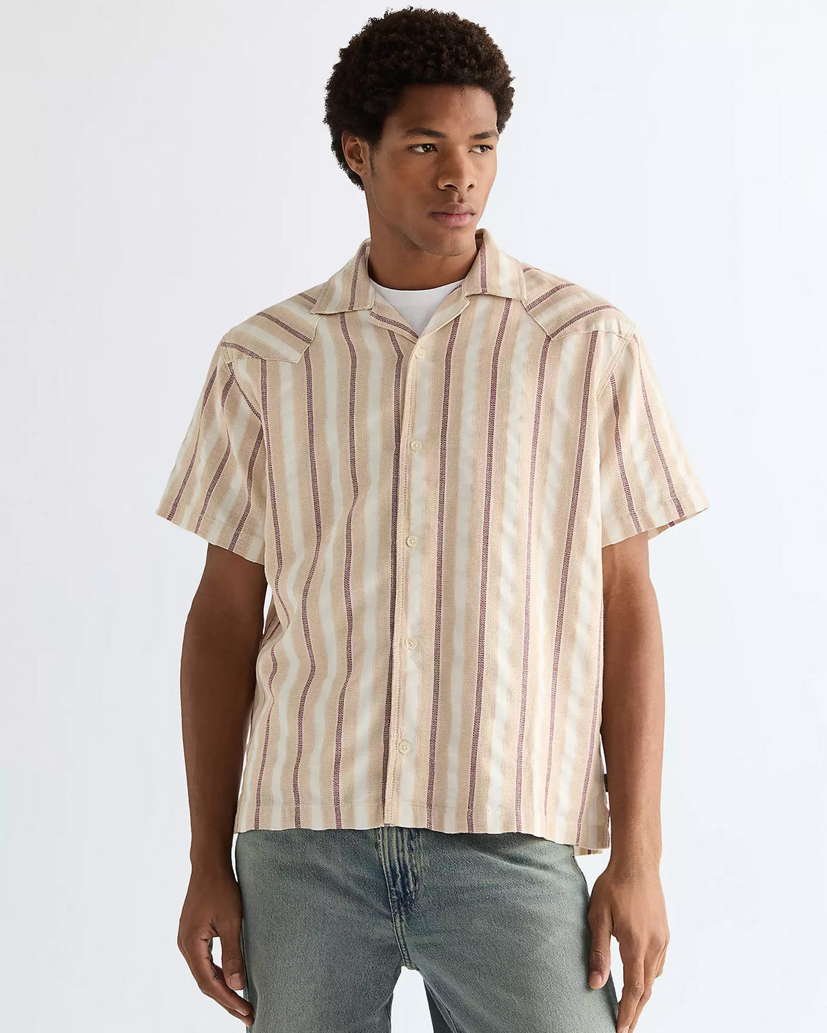 Wrangler S/S Resort Shirt - Tan / Ruby Wine