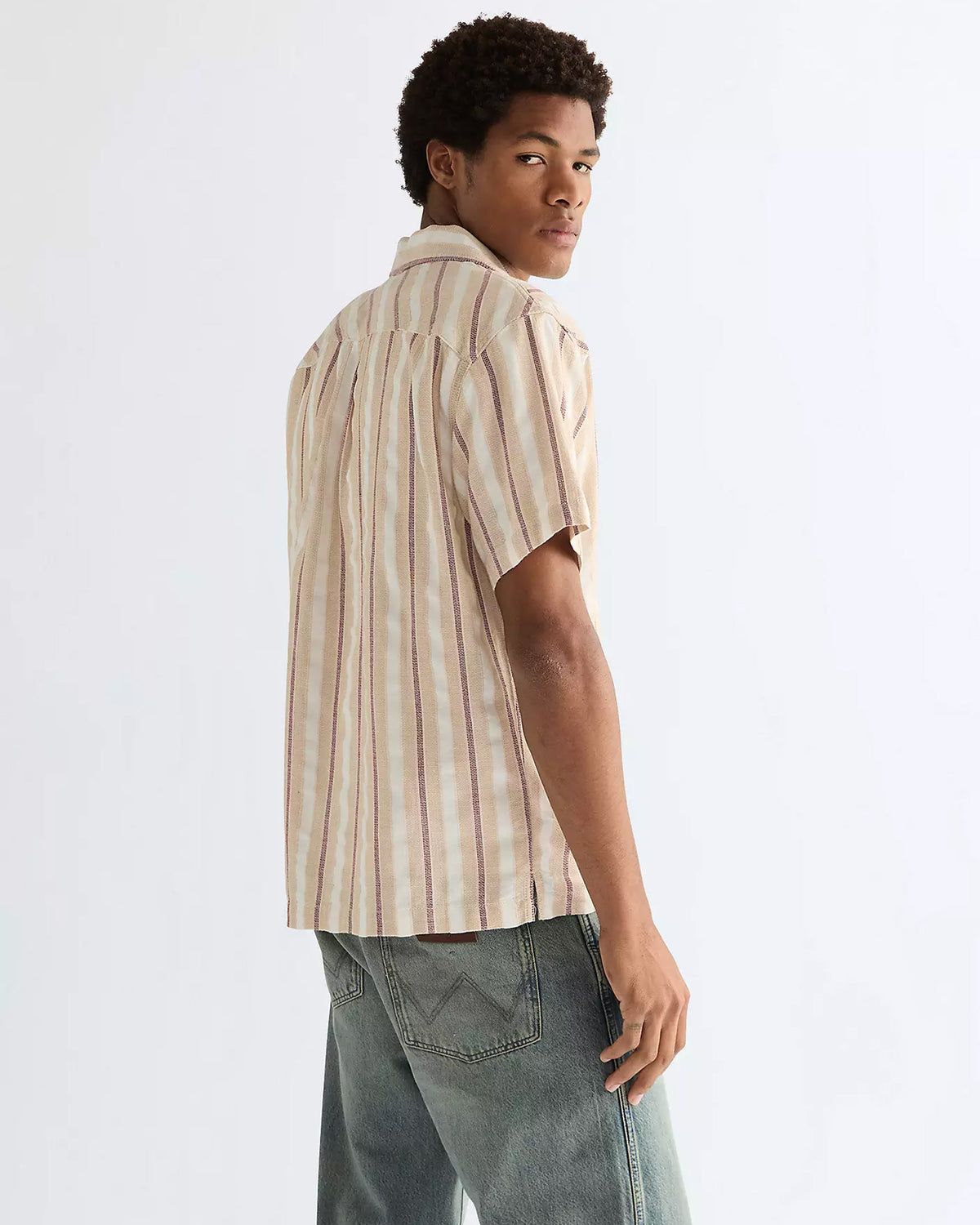 Wrangler S/S Resort Shirt - Tan / Ruby Wine
