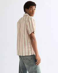 Wrangler S/S Resort Shirt - Tan / Ruby Wine