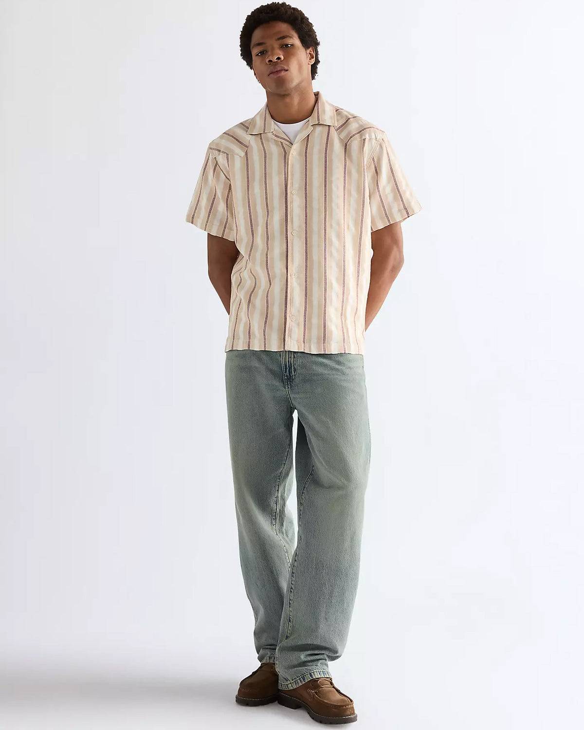 Wrangler S/S Resort Shirt - Tan / Ruby Wine