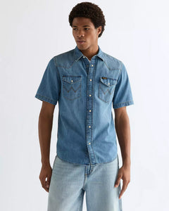 Wrangler S/S Western Denim Shirt - Mid Light Wash