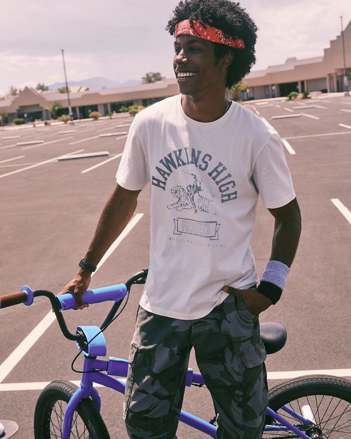 Wrangler® x Stranger Things™ Hawkins High Tee - Marshmallow - S