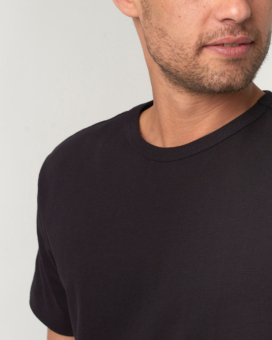 Merz b. Schwanen Good Originals 215 7.2oz Classic Fit Loopwheeled Tee - Deep Black | Merz b. Schwanen T Shirts | JEANSTORE