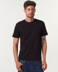 Merz b. Schwanen Good Originals 215 7.2oz Classic Fit Loopwheeled Tee - Deep Black | Merz b. Schwanen T Shirts | JEANSTORE