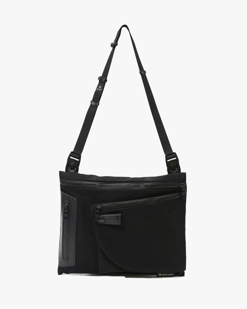 Master-Piece Circus Sacoche - Black | Master-Piece Bags | JEANSTORE