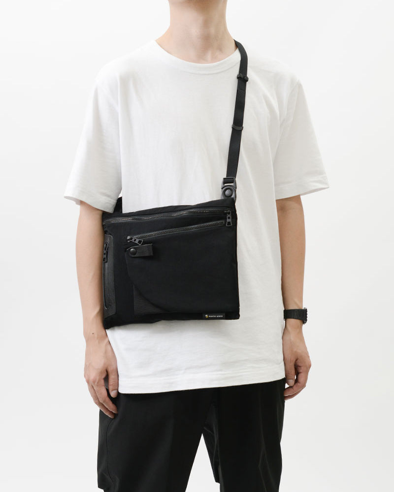 Master-Piece Circus Sacoche - Black | Master-Piece Bags | JEANSTORE