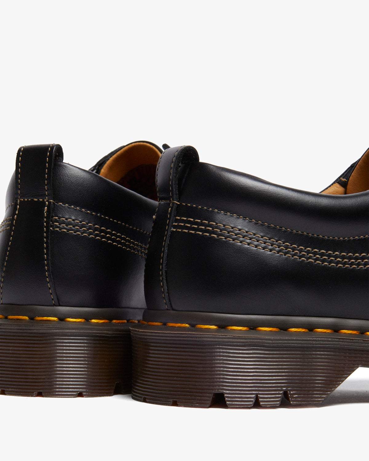 Dr Martens Archive Lowell 4-Eye Moc Toe Shoe - Black Analine Leather | Dr Martens Shoes | JEANSTORE