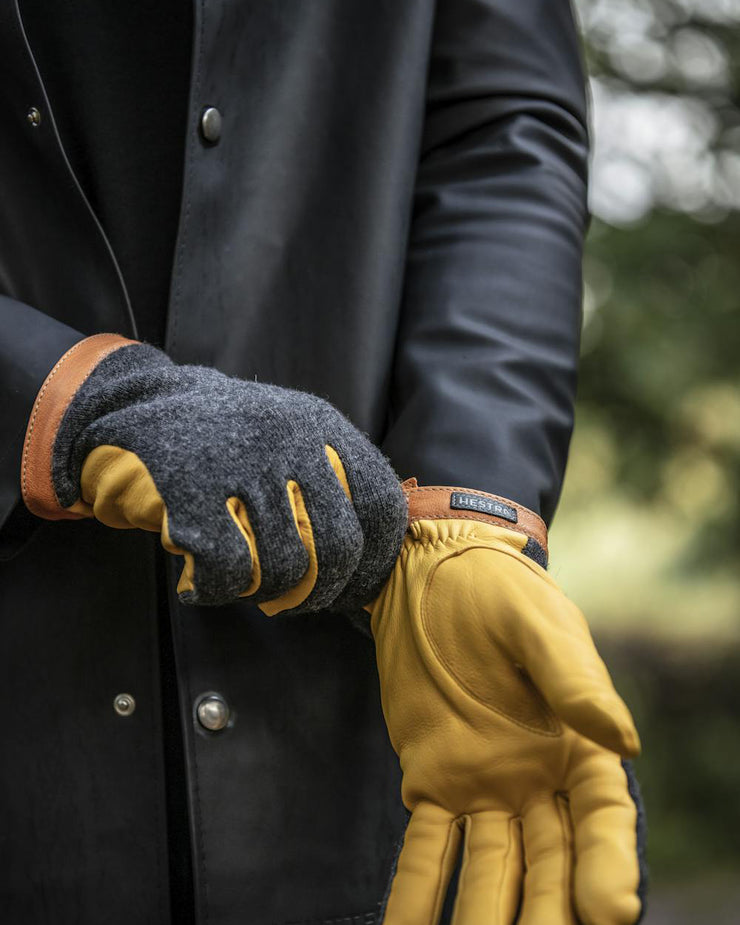 Hestra Deerskin Wool Tricot Gloves - Charcoal / Natural Yellow | Hestra Gloves | JEANSTORE