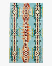 Pendleton Oversized Jacquard Spa Towel - Highland Peak Aqua