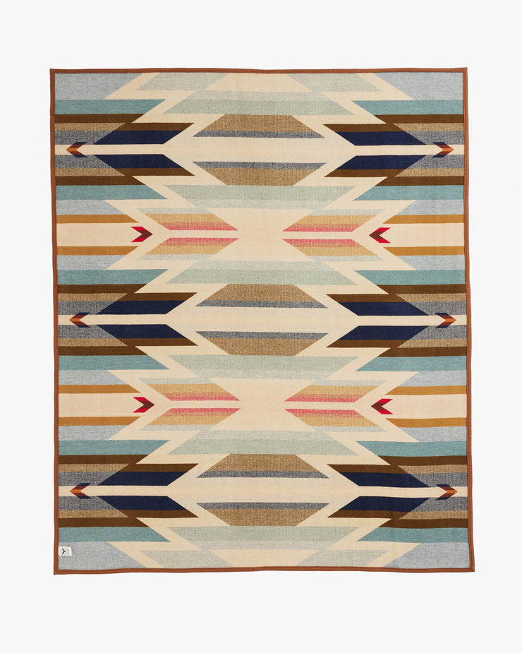 Pendleton Jacquard Unnapped Robe Wool Blanket - Wyeth Trail