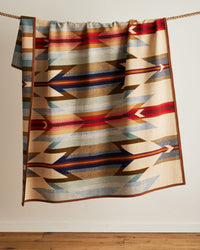 Pendleton Jacquard Unnapped Robe Wool Blanket - Wyeth Trail | Pendleton Miscellaneous | JEANSTORE