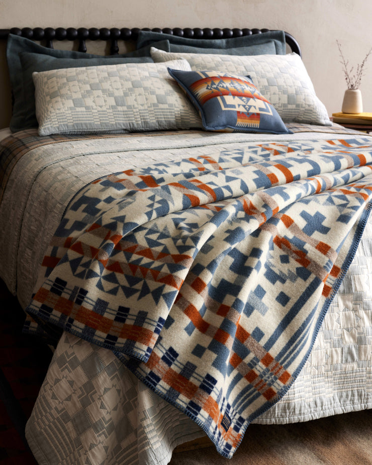 Pendleton Jacquard Napped Robe Wool Blanket - Blue Ridge