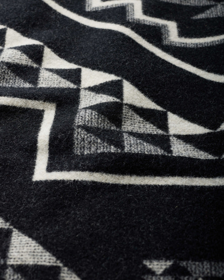 Pendleton Jacquard Unnapped Robe Wool Blanket - Oxbow