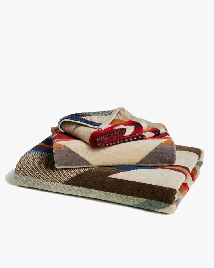 Pendleton Jacquard Hand Towel Wyeth Trail