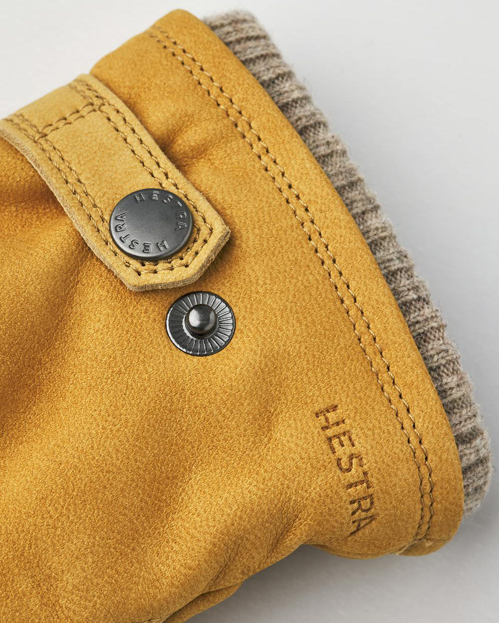 Hestra Bergvik Nubuck Goatskin Gloves - Tan | Hestra Gloves | JEANSTORE
