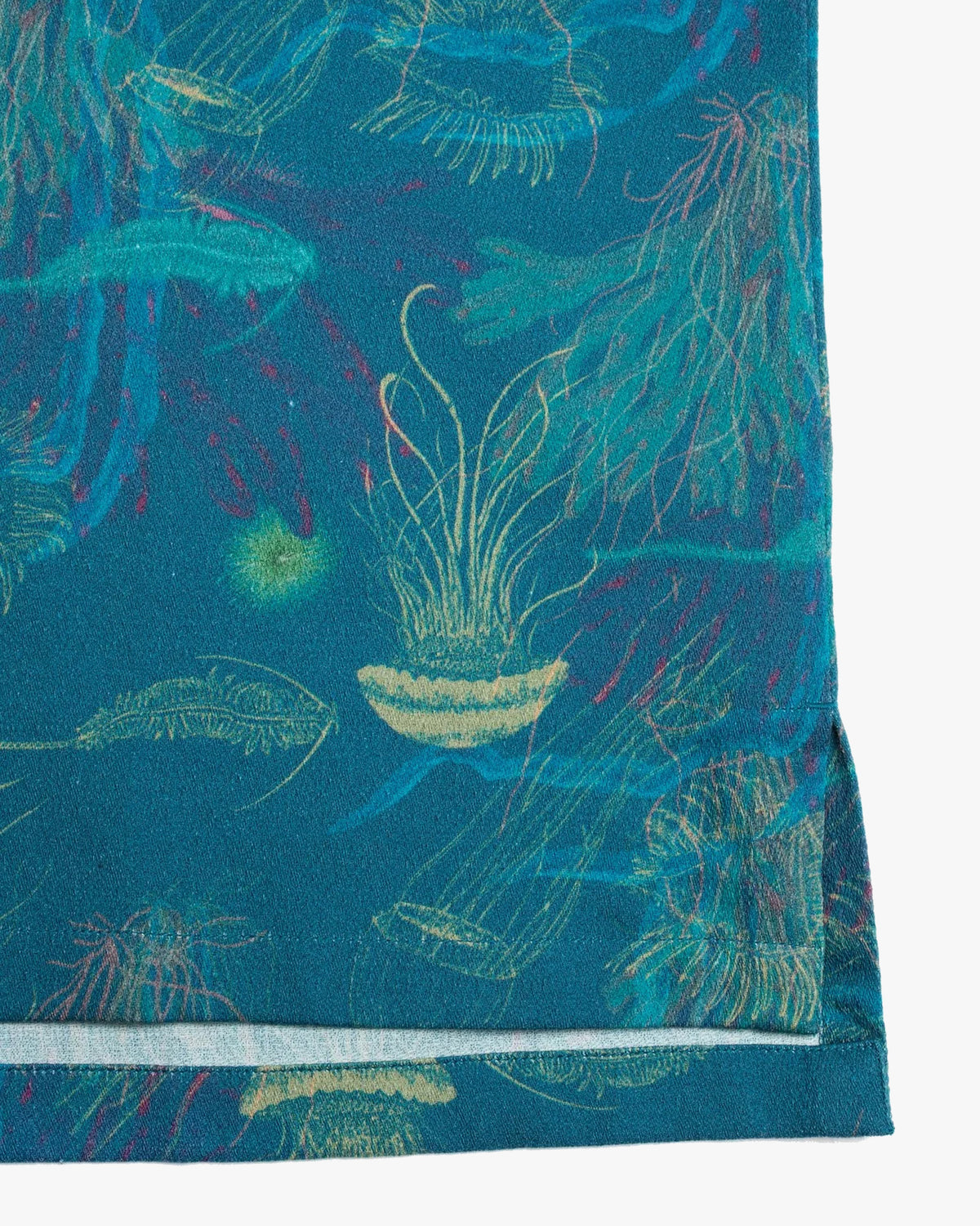 Nudie Jeans Arvid Deep Sea Hawaii Shirt - Multi | Nudie Jeans Shirts | JEANSTORE