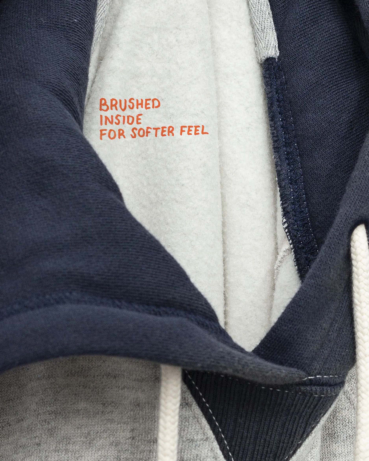 Nudie Jeans Gunde Hoodie Embo Wave - Grey Melange | Nudie Jeans Sweaters & Knitwear | Jeanstore