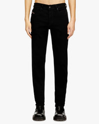 Diesel 2023 D-Finitive Regular Tapered Mens Jeans - 069YP / Black | Diesel Jeans | JEANSTORE