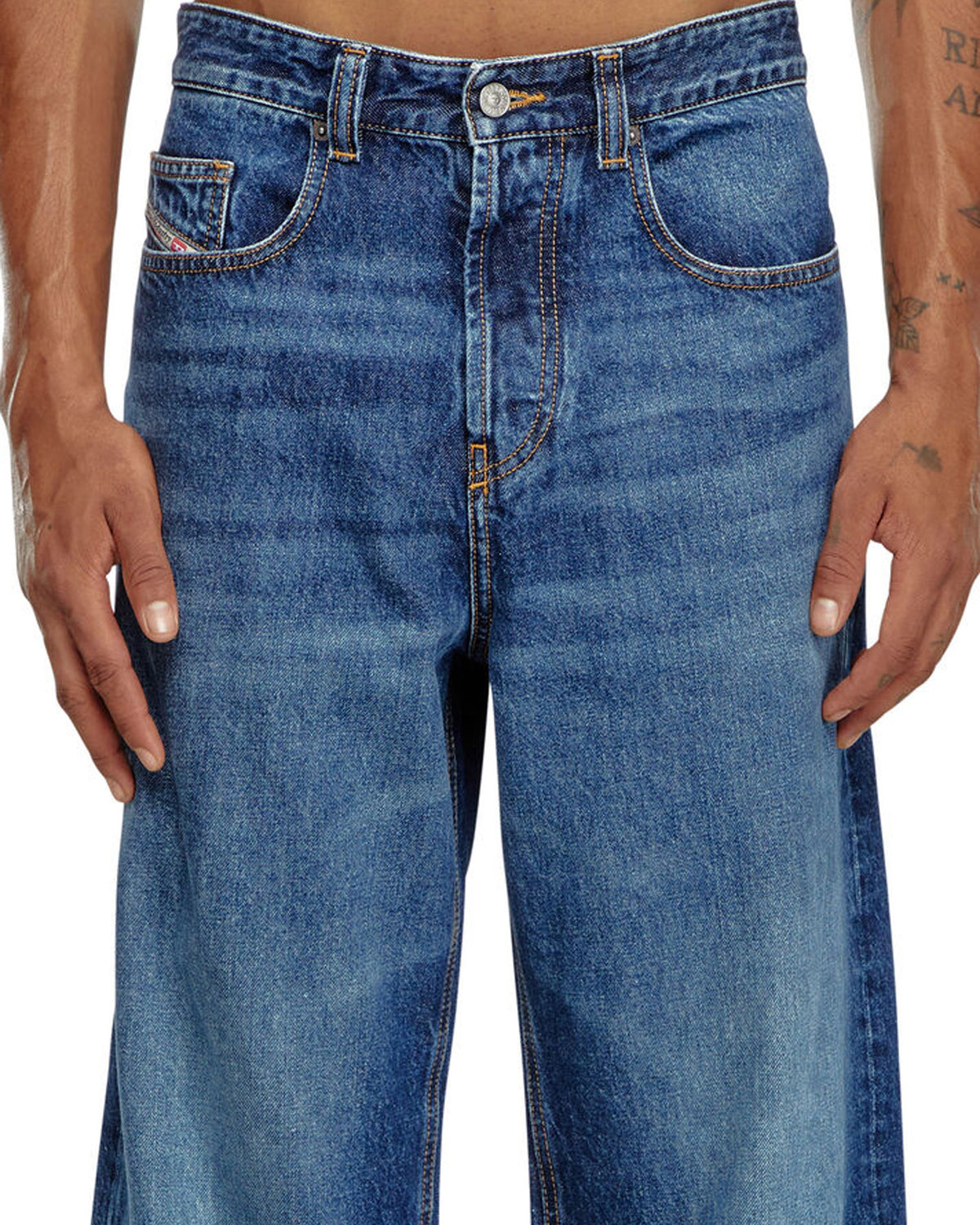 Diesel 2001 D-Macro Relaxed Wide Leg Mens Jeans - 09I27 / Medium Blue