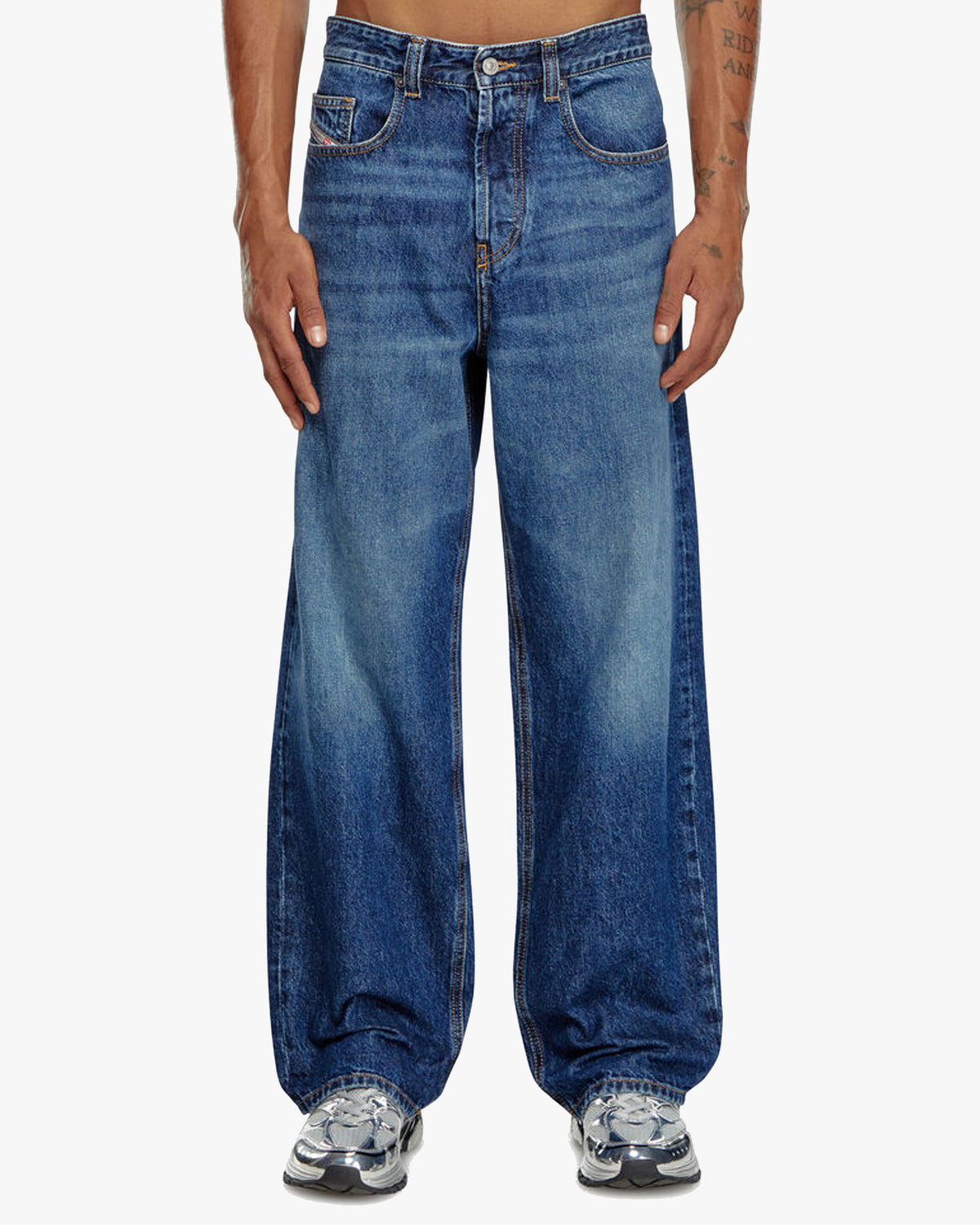 Diesel 2001 D-Macro Relaxed Wide Leg Mens Jeans - 09I27 / Medium Blue