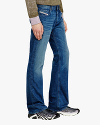 Diesel 2007 Zatiny Bootcut Mens Jeans - 09L51 / Dark Blue