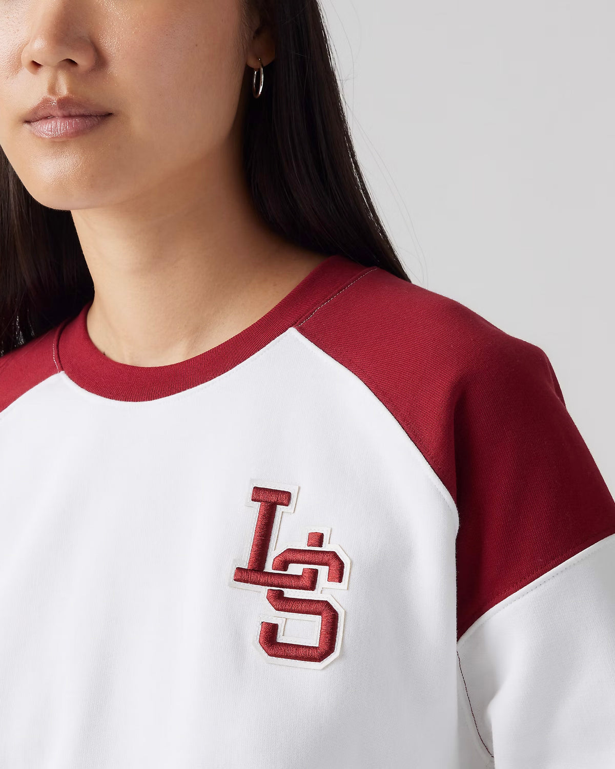 Levi's® Womens Graphic Campout Crew Sweat - Bright White / Sundried Tomato | Levi's® Sweaters & Knitwear | JEANSTORE