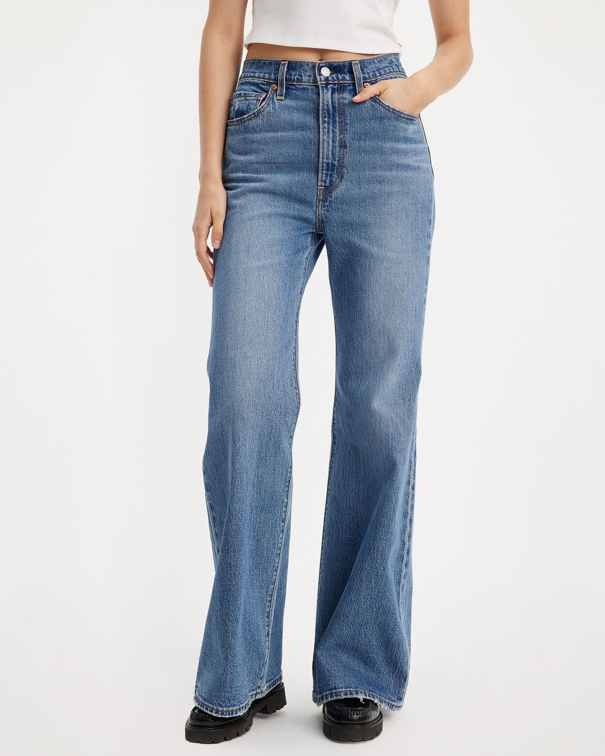 Levi's® Womens Ribcage Bells Flared Jeans - Sonoma Walks | Levi's® Jeans | JEANSTORE