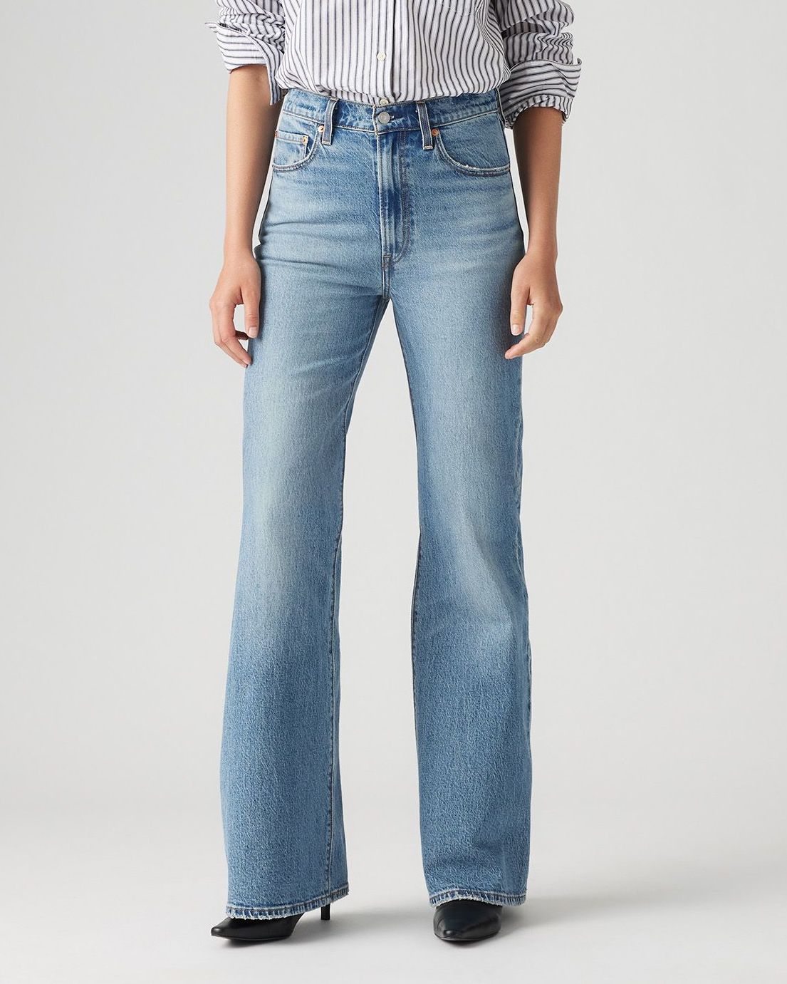 Levi's® Womens Ribcage Bells Flared Jeans - Next Saturday No Crease | Levi's® Jeans | JEANSTORE
