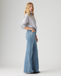 Levi's® Womens Ribcage Bells Flared Jeans - Next Saturday No Crease | Levi's® Jeans | JEANSTORE