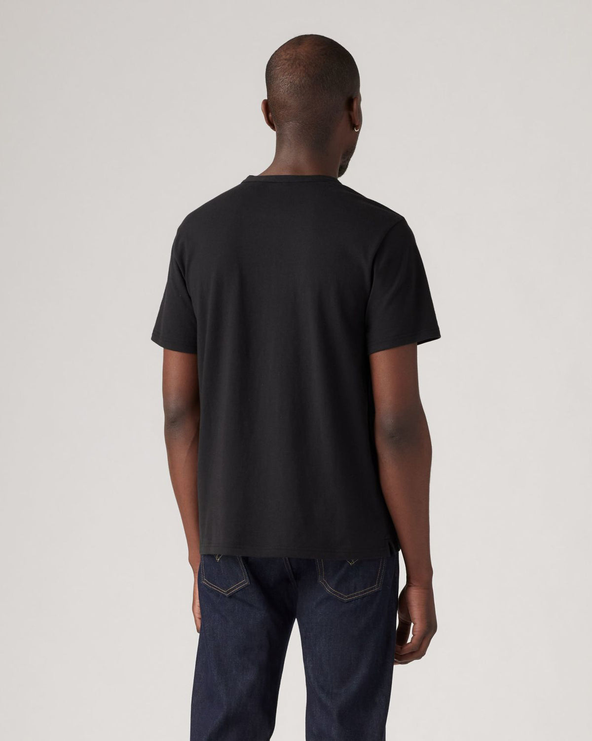 Levi's® S/S Housemark Henley - Mineral Black | Levi's® T Shirts | JEANSTORE