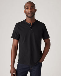 Levi's® S/S Housemark Henley - Mineral Black | Levi's® T Shirts | JEANSTORE