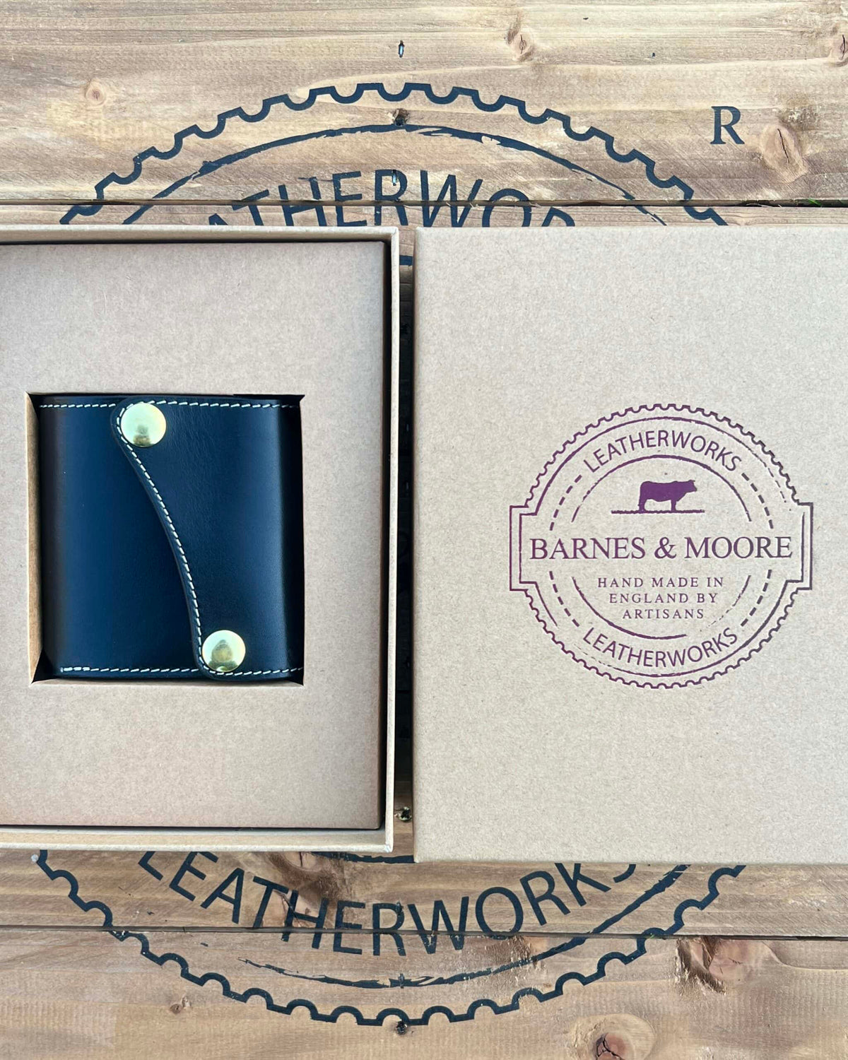 Barnes and Moore Sportsman Mid Leather Wallet - Silver Series Black | Barnes and Moore Wallets & Key Fobs | JEANSTORE