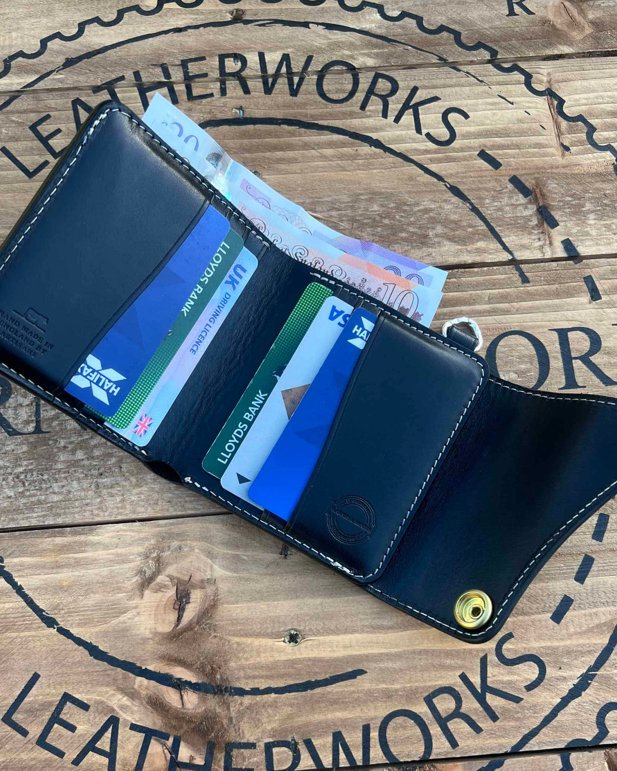 Barnes and Moore Sportsman Mid Leather Wallet - Silver Series Indigo | Barnes and Moore Wallets & Key Fobs | JEANSTORE
